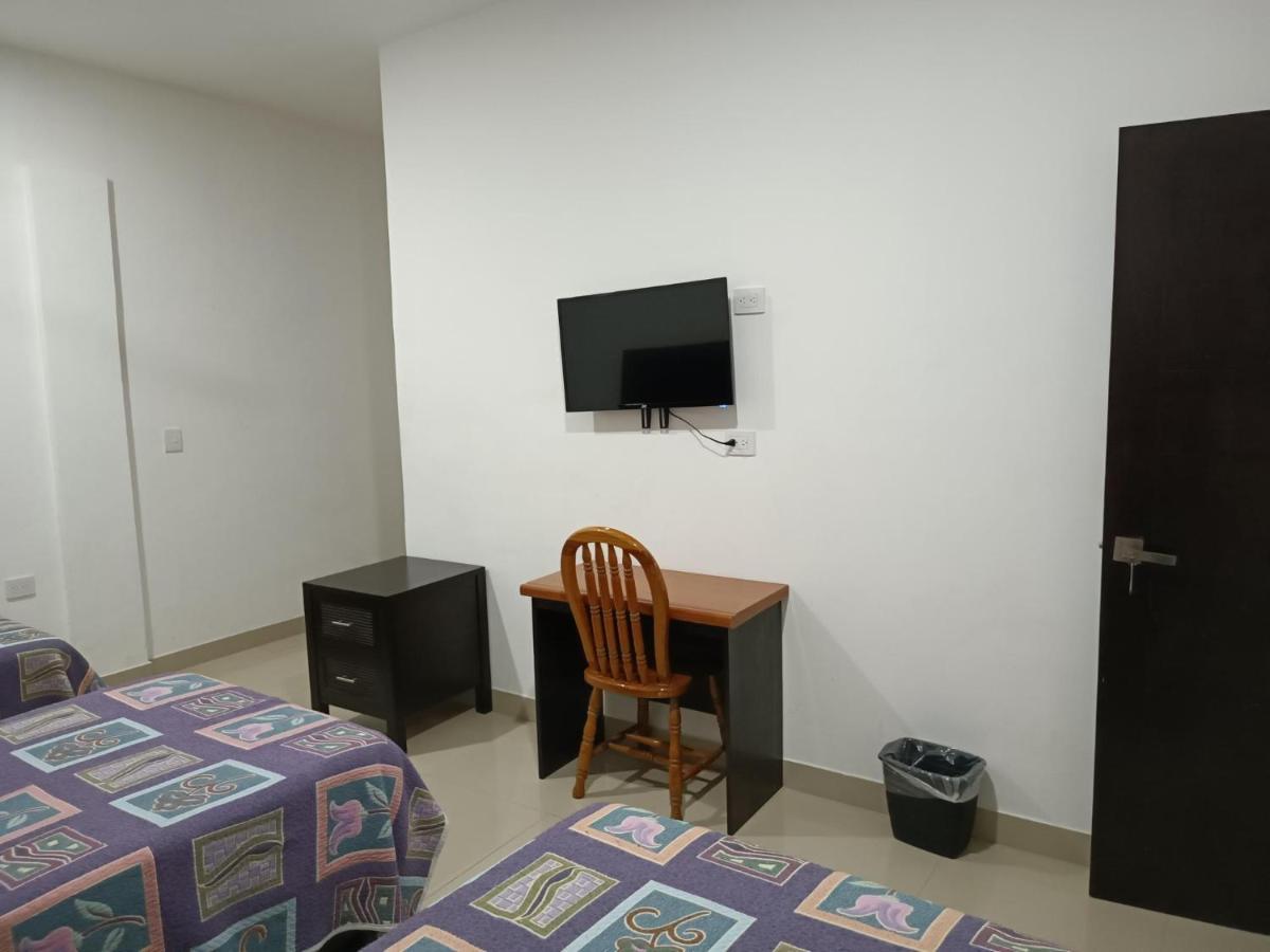 Hotel Romo Los Mochis Exterior photo